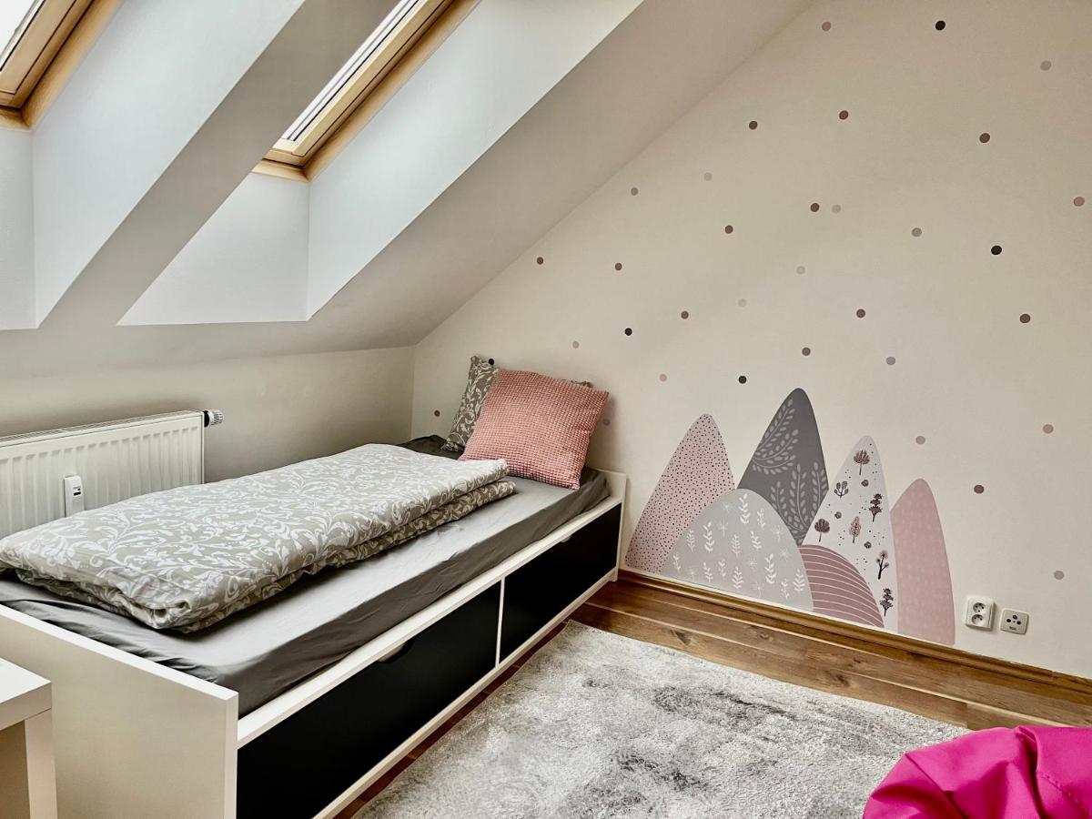 Apartman Pod Horama Appartement Jilemnice Buitenkant foto